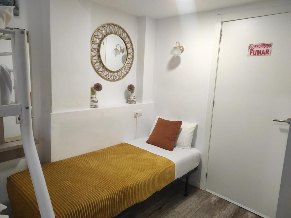 Hostal Olozaga Alicante Exterior photo