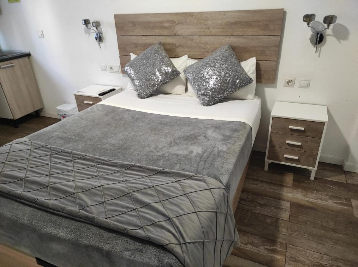 Hostal Olozaga Alicante Exterior photo